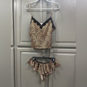 NWT Victoria’s Secret leopard 2 piece set